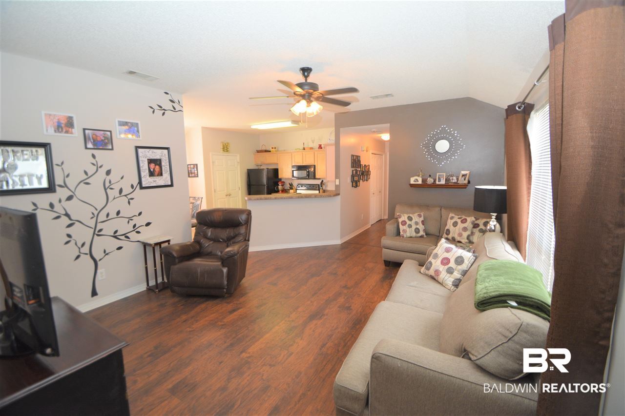 824 Willow Springs Drive Mobile, AL 36695 - Photo 4 of 42
