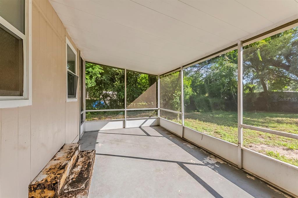 1007 Emeralda Road Orlando, FL 32808 - Photo 40 of 47