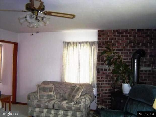 513 Deer Road Fawn Grove, PA 17321 - Photo 2 of 9 Gallery Image 2
