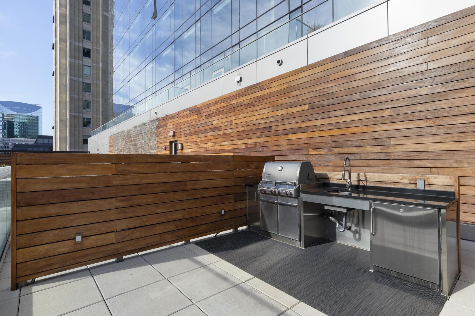 111 West Wacker Drive, Unit PH01 Chicago, IL 60601 - Photo 34 of 37 a view of a fireplace with chairs