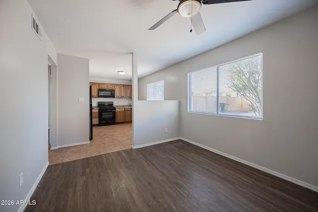 $1,095 | 2443 East Mobile Lane, Unit 102, Phoenix, AZ 85040
