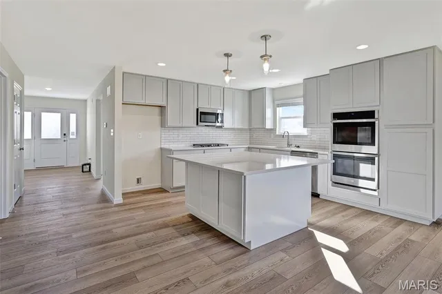 $391,946 | 3045 Yellow Birch Court, Imperial, MO 63052