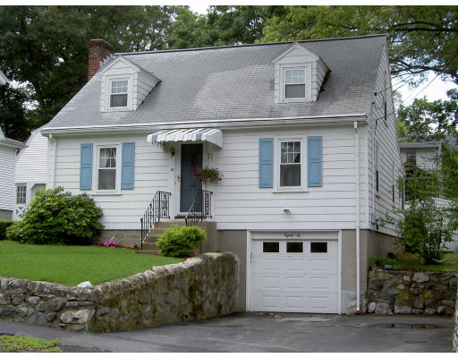 86 Prentice Street Waltham, MA 02451 - Photo 1 of 13 Gallery Image 1