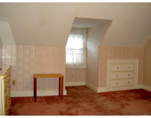 86 Prentice Street Waltham, MA 02451 - Photo 7 of 13 Gallery Image 7