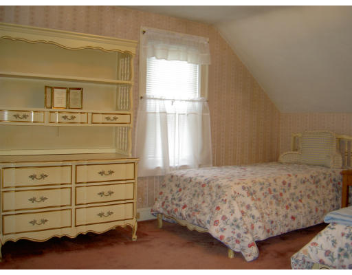 86 Prentice Street Waltham, MA 02451 - Photo 8 of 13 Gallery Image 8