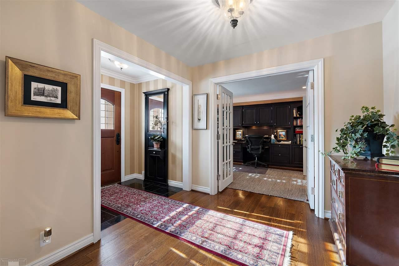54 North Deeplands Road Grosse Pointe, MI 48236 - Photo 8 of 76 50065569-7.JPG