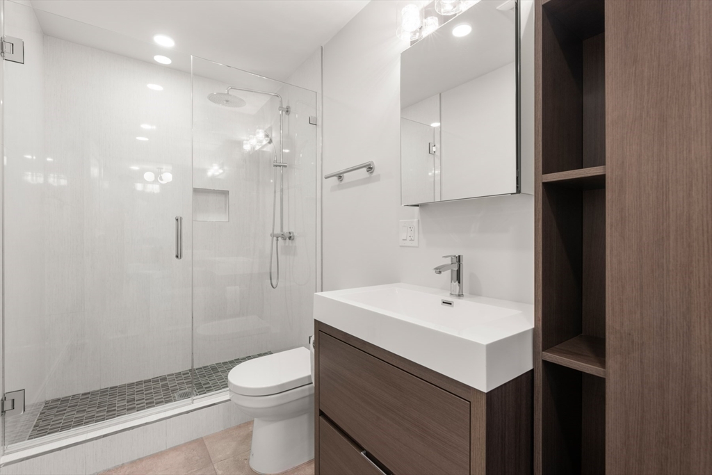 80 Verndale Street, Unit 80 Brookline, MA 02446 - Photo 20 of 28