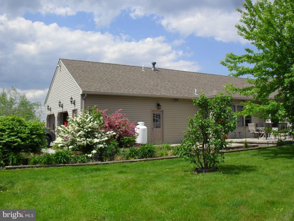 543 Solanco Road Quarryville, PA 17566 - Photo 3 of 19 Gallery Image 3
