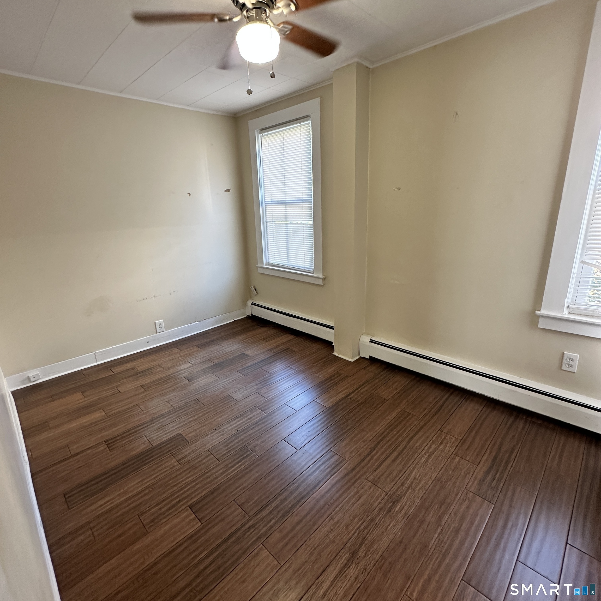 36 Pleasant Street Groton, CT 06340 - Photo 7 of 13