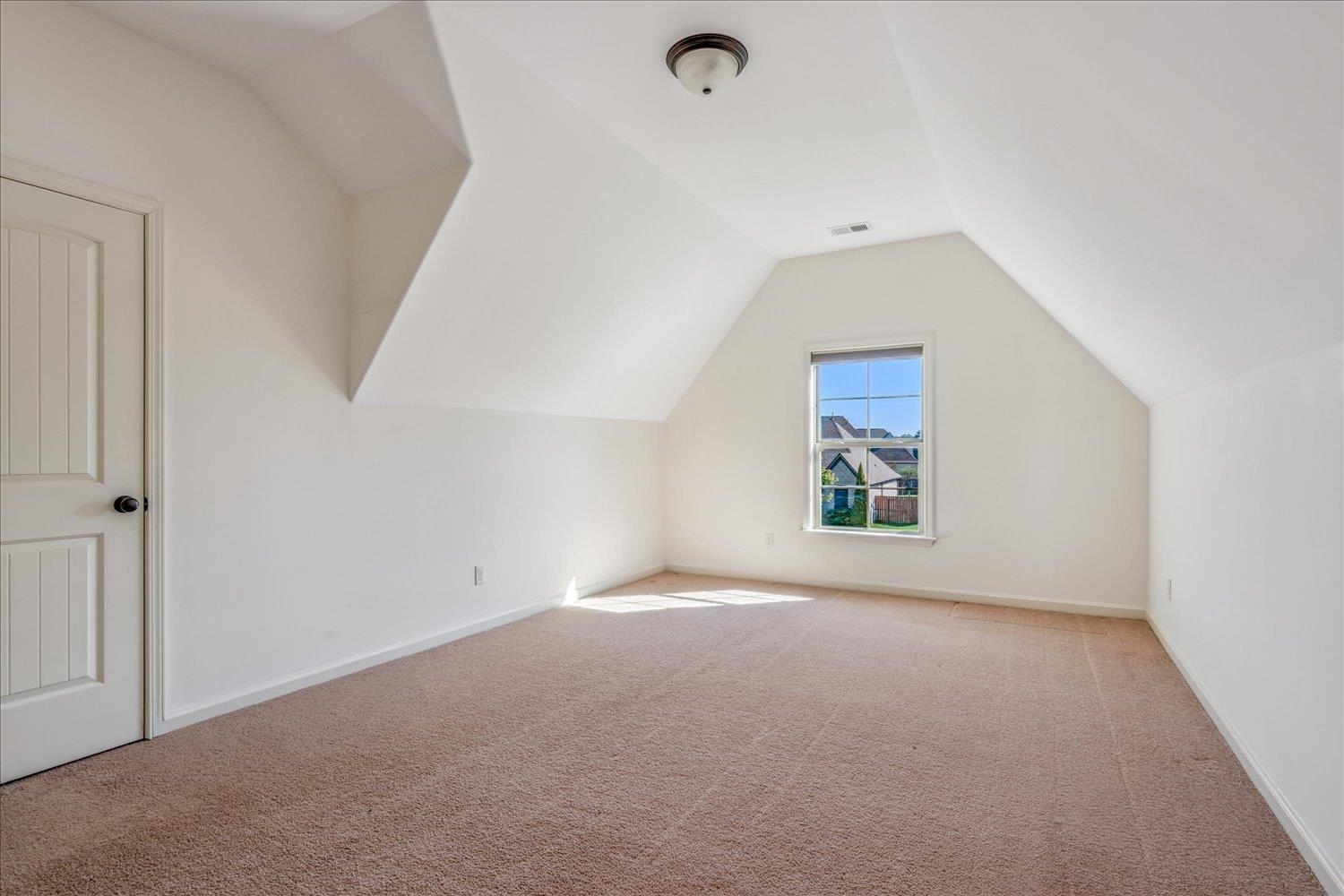 1349 Beautiful Place Collierville, TN 38017 - Photo 38 of 40 an empty room with windows