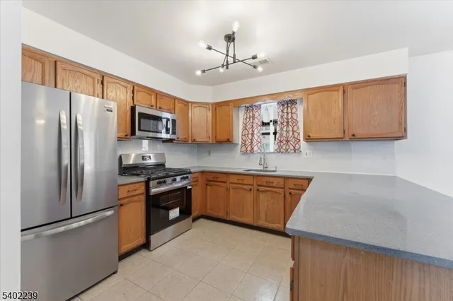 $2,950 | 226 Matlook Place, Somerset, NJ 08873