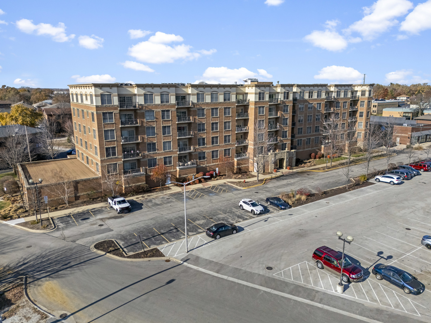 9530 Cook Avenue, Unit 211 Oak Lawn, IL 60453 - Photo 21 of 34 a view of a balcony