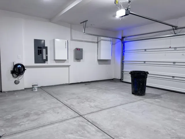 $4,400 | 12045 Sienna Lane, San Diego, CA 92128