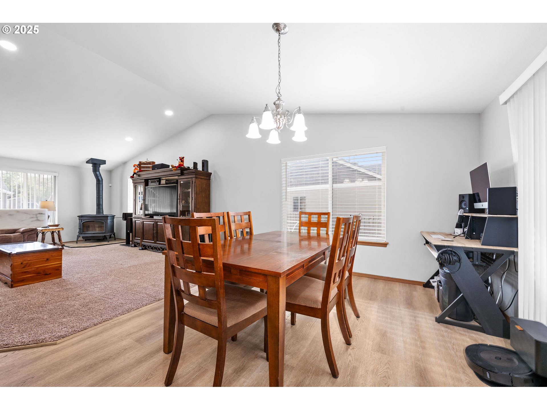 1615 Pacific Ridge Lane Hammond, OR 97121 - Photo 18 of 47 Dining Area