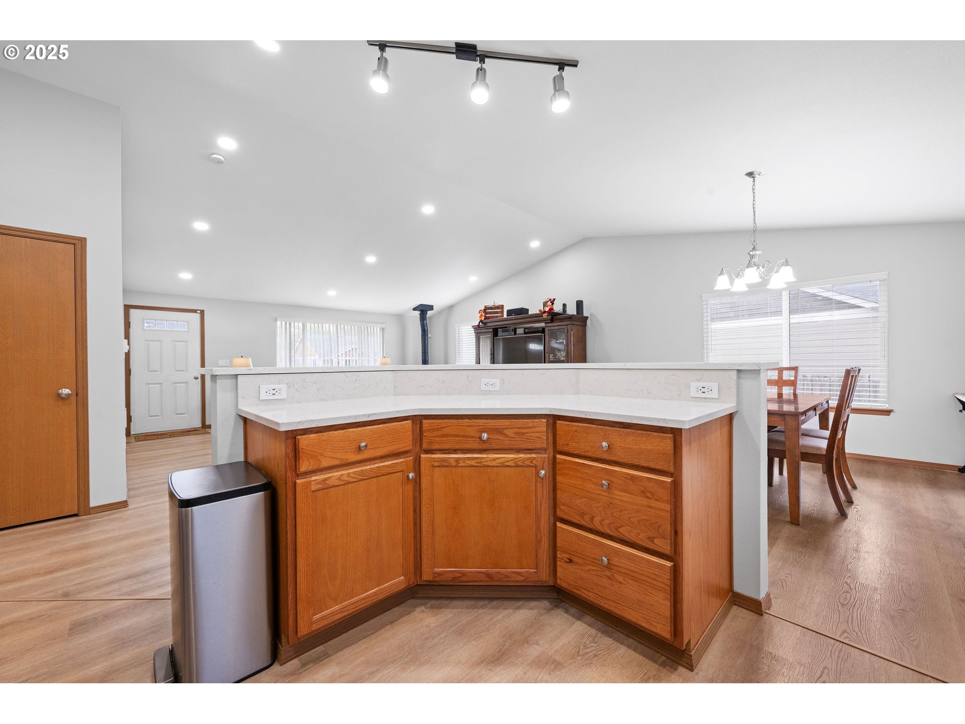 1615 Pacific Ridge Lane Hammond, OR 97121 - Photo 21 of 47 Kitchen