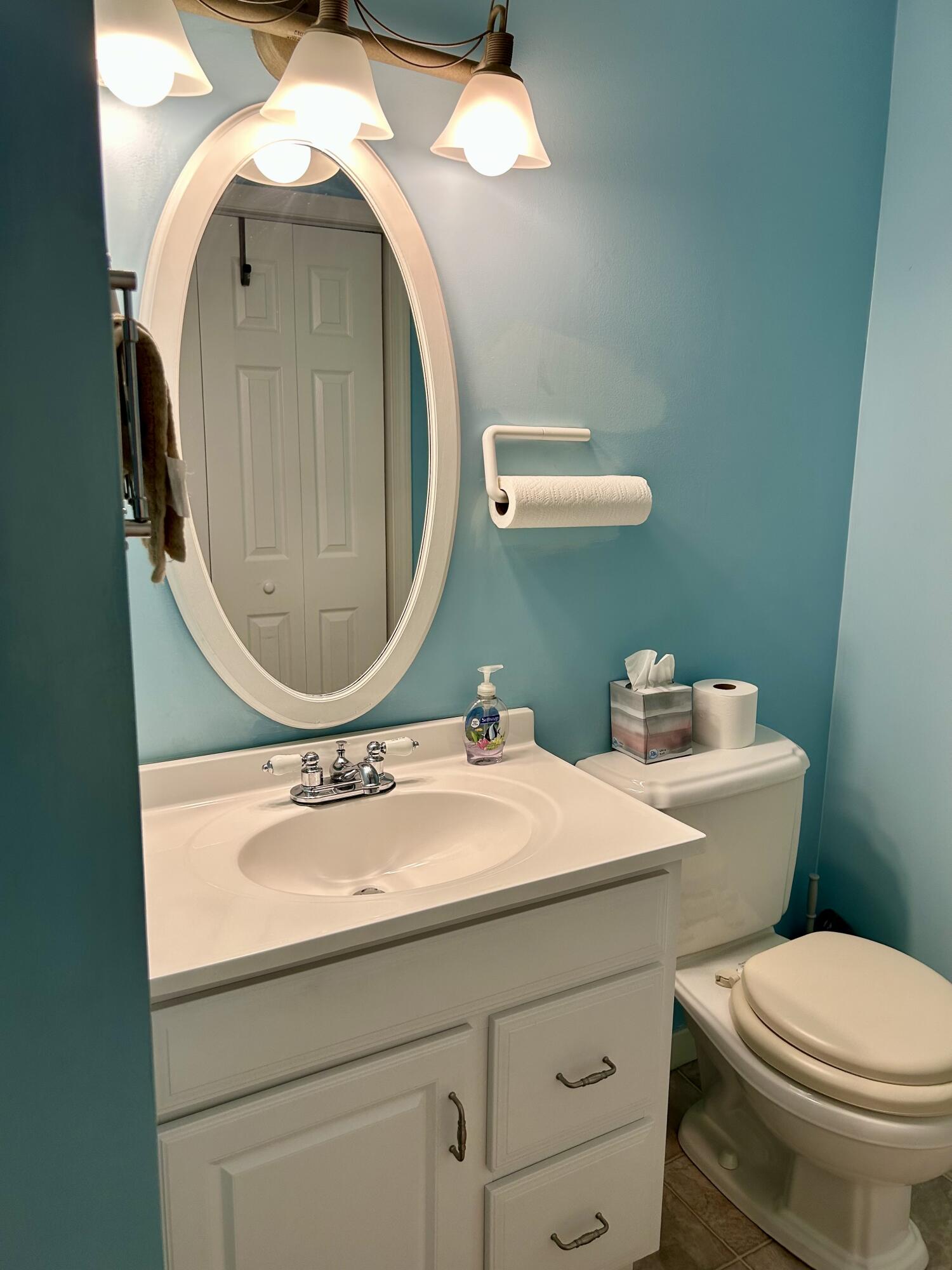 538 Main Street, Unit 3 Springvale, ME 04083 - Photo 12 of 30 IMG_4615