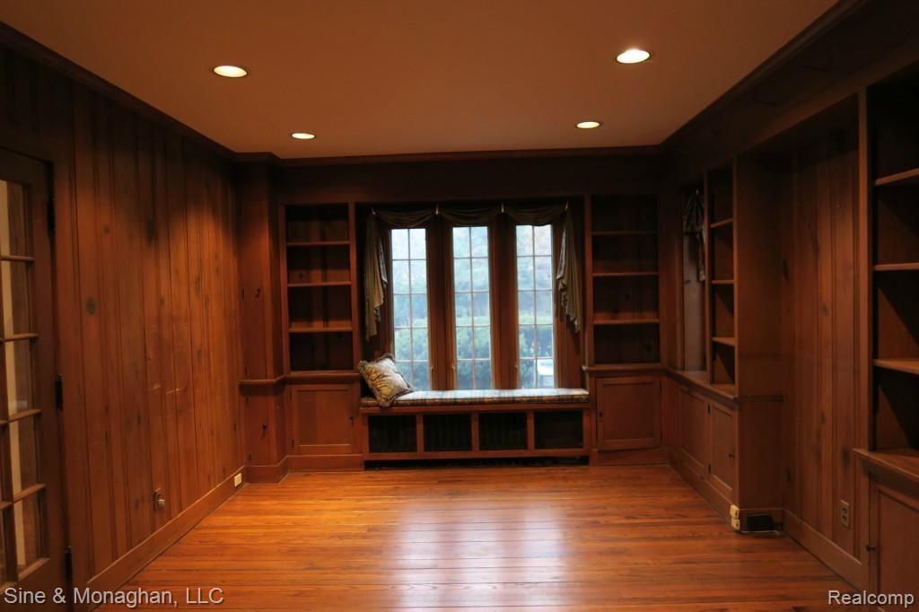 131 Moran Road Grosse Pointe, MI 48236 - Photo 10 of 27 img_0257.jpg