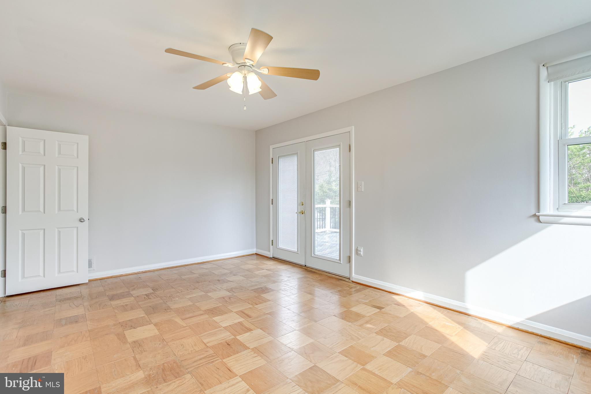 600 Olesmont Road Baltimore, MD 21228 - Photo 13 of 34