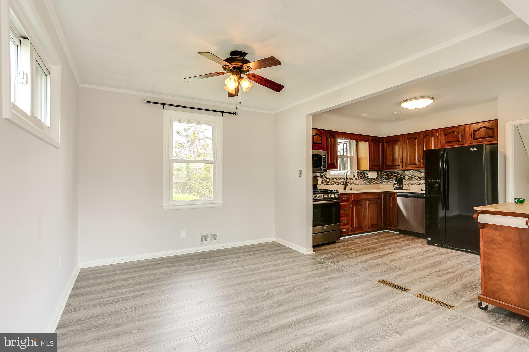 600 Olesmont Road Baltimore, MD 21228 - Photo 6 of 34