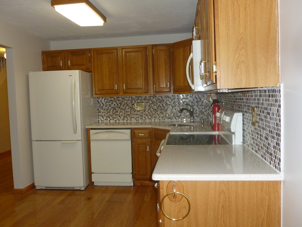 701 Ridgefield Circle, Unit B Clinton, MA 01510 - Photo 4 of 16 Gallery Image 4