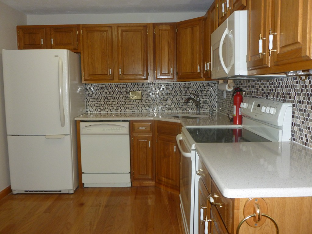 701 Ridgefield Circle, Unit B Clinton, MA 01510 - Photo 5 of 16 Gallery Image 5