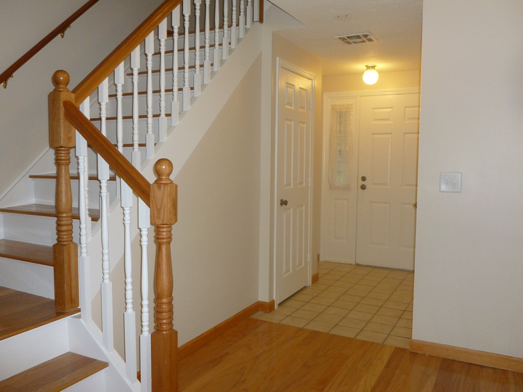 701 Ridgefield Circle, Unit B Clinton, MA 01510 - Photo 6 of 16 Gallery Image 6
