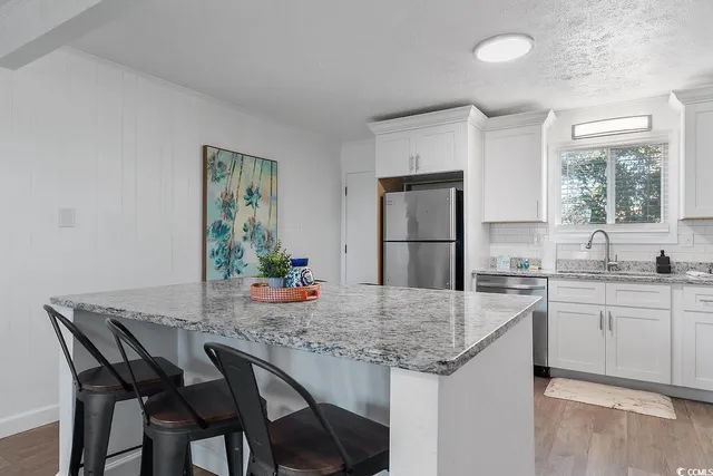 $1,075 | 409 17th Avenue North, Unit 4, Myrtle Beach, SC 29577