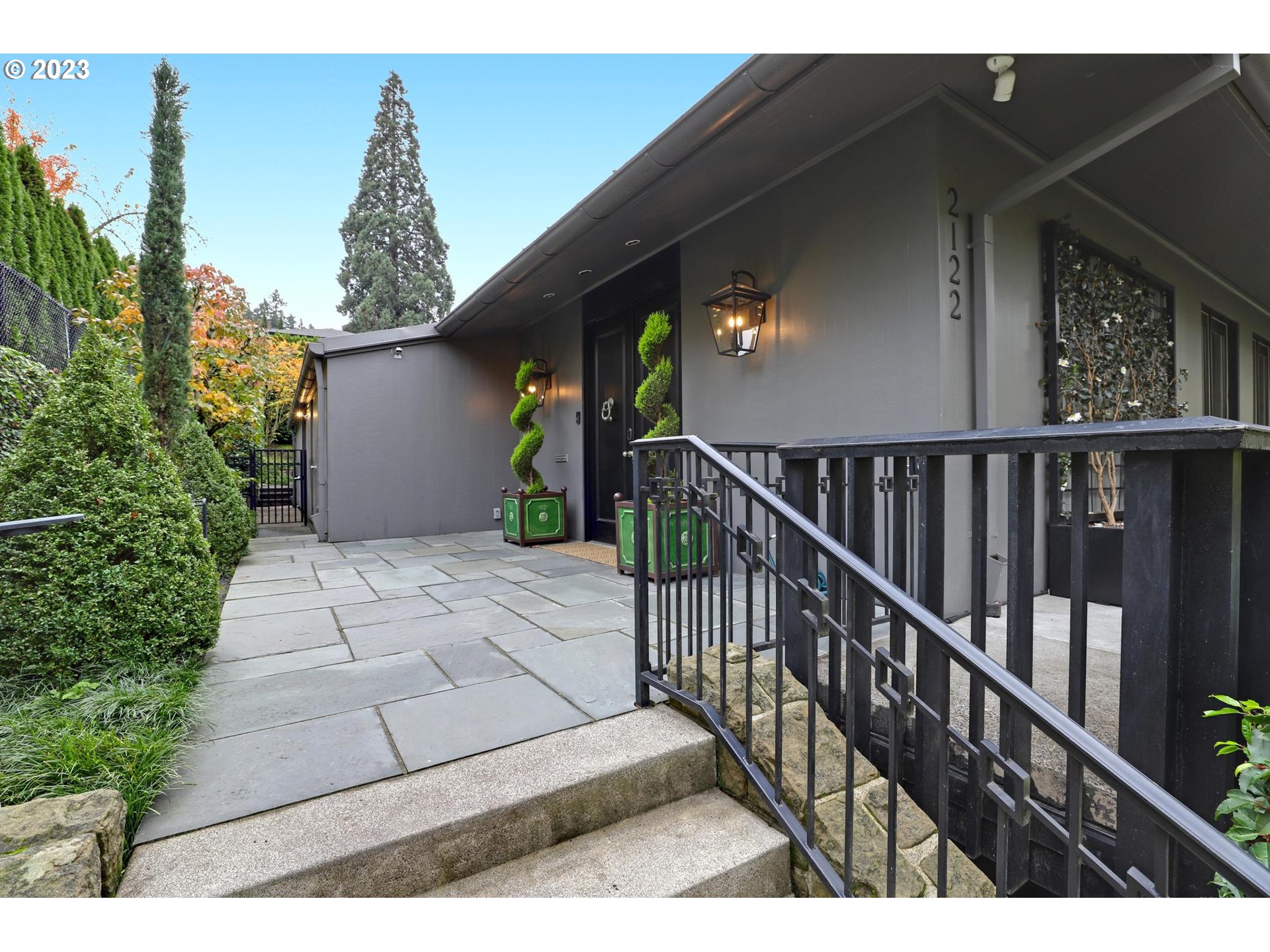 2122 Southwest Myrtle Street Portland, OR 97201 - Photo 2 of 47 a view of entryway