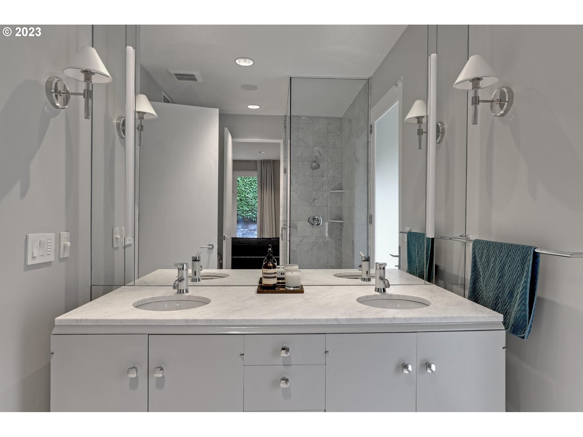 2122 Southwest Myrtle Street Portland, OR 97201 - Photo 38 of 47 a bathroom with a sink vanity granite tub shower and a mirror