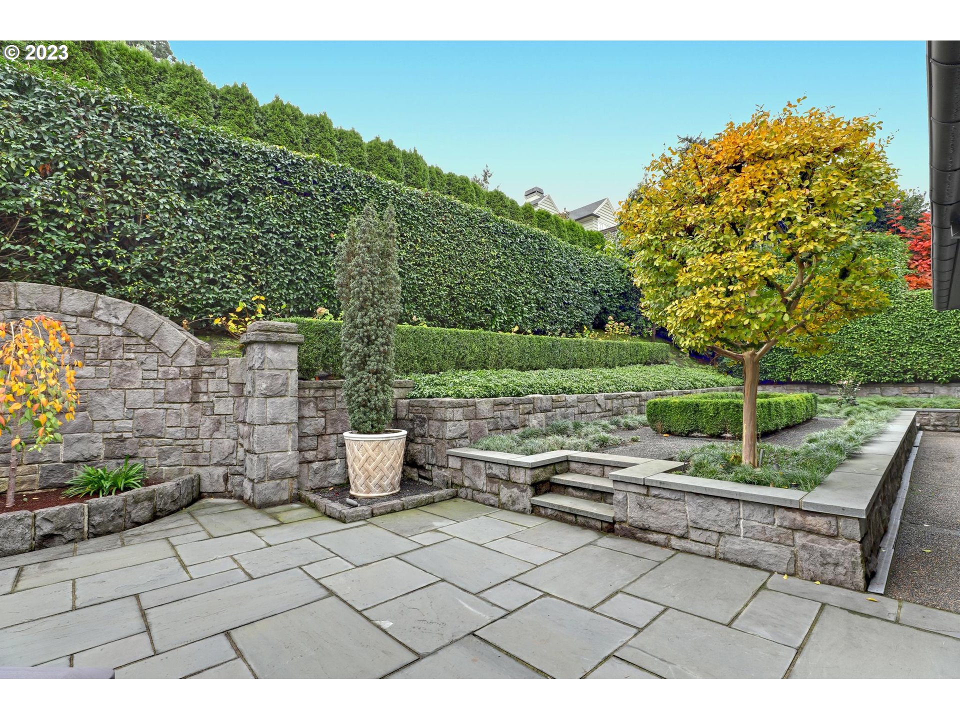 2122 Southwest Myrtle Street Portland, OR 97201 - Photo 43 of 47 a backyard of a house with lots of green space
