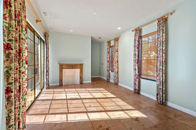 $6,900,000 | 206 Queens Lane, Palm Beach, FL 33480