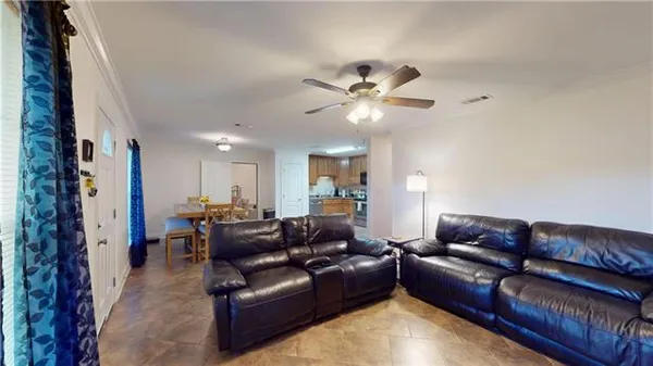 $180,000 | 561 Gardenia Street, Laplace, LA 70068