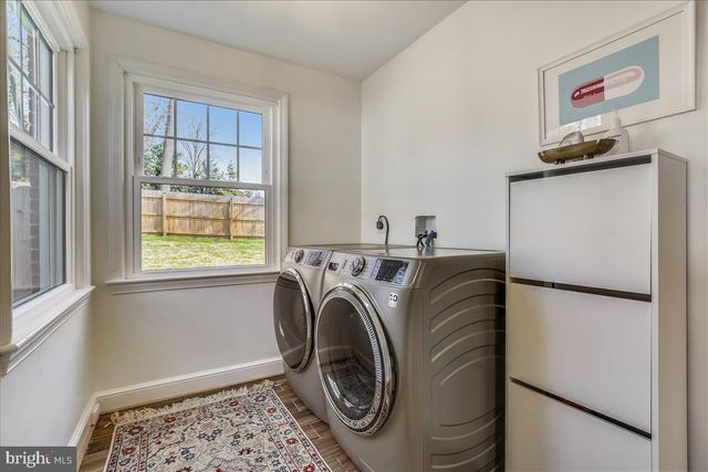 $1,095,000 | 4501 Amherst Lane, Bethesda, MD 20814