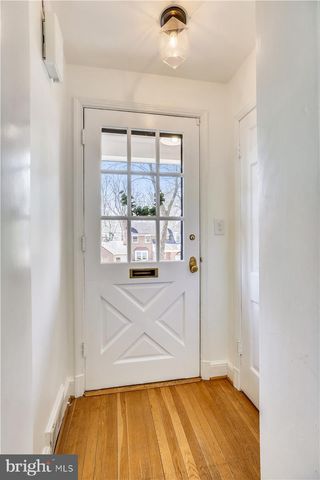 $1,095,000 | 4501 Amherst Lane, Bethesda, MD 20814