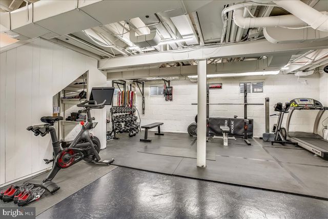 $1,095,000 | 4501 Amherst Lane, Bethesda, MD 20814