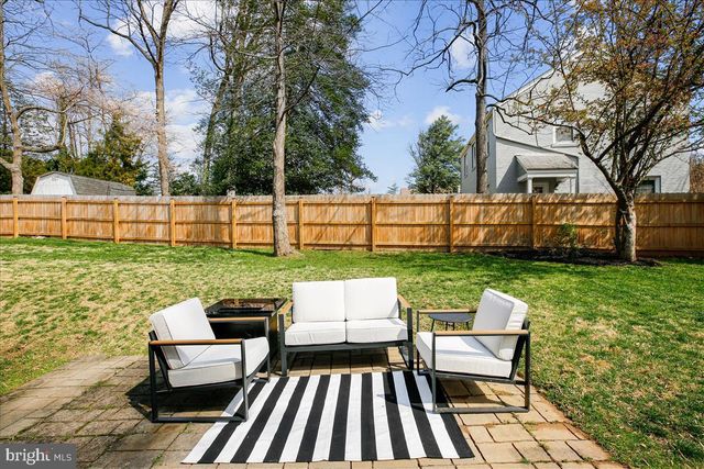 $1,095,000 | 4501 Amherst Lane, Bethesda, MD 20814