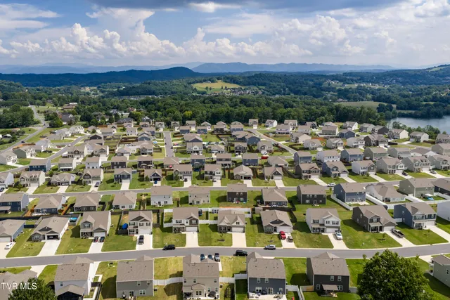 $385,000 | 5659 Wildlife Circle, Piney Flats, TN 37686