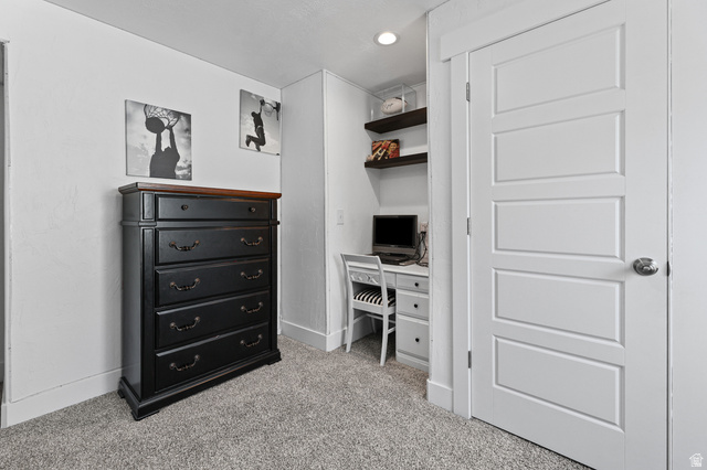 712 East Sunset View Road Grantsville, UT 84029 - Photo 44 of 44 Bedroom 6 Built-in desk