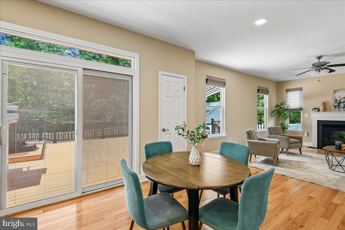 603 Queenstown Road Severn, MD 21144 - Photo 19 of 85 Bright and inviting open space.
