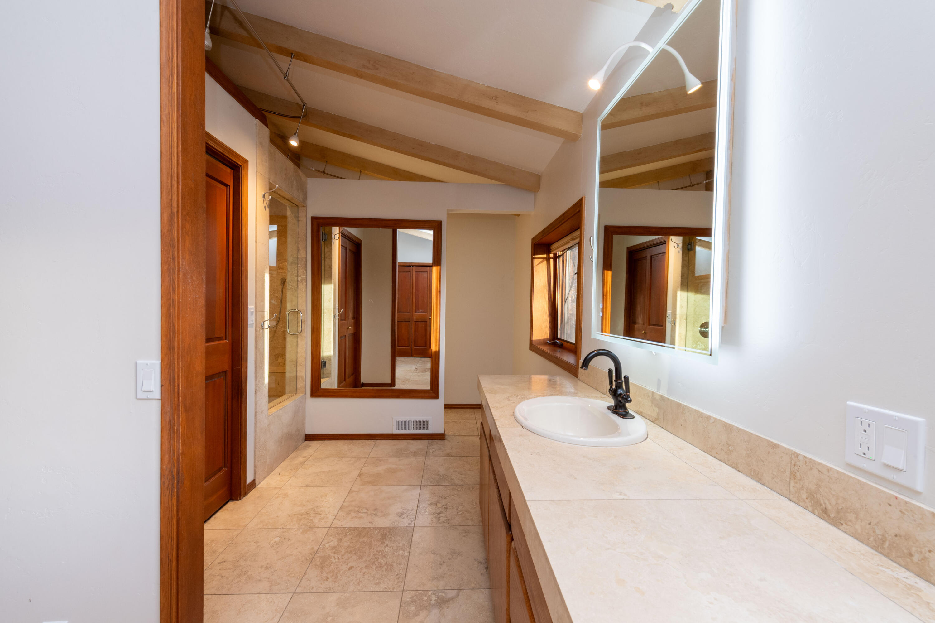 200 East Canyon Run Boulevard Ketchum, ID 83340 - Photo 15 of 28 Primary Bath