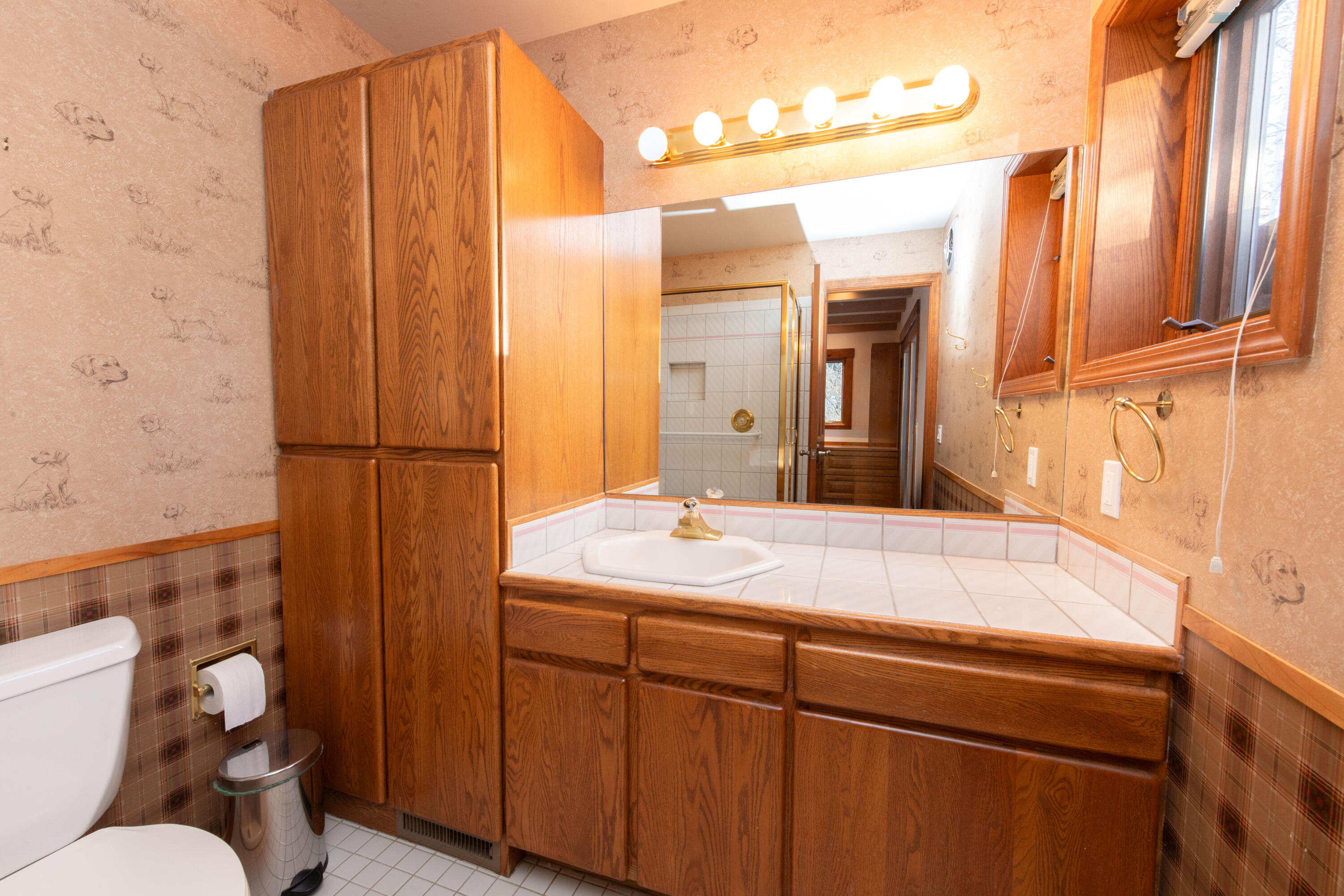 200 East Canyon Run Boulevard Ketchum, ID 83340 - Photo 10 of 28 Full bath