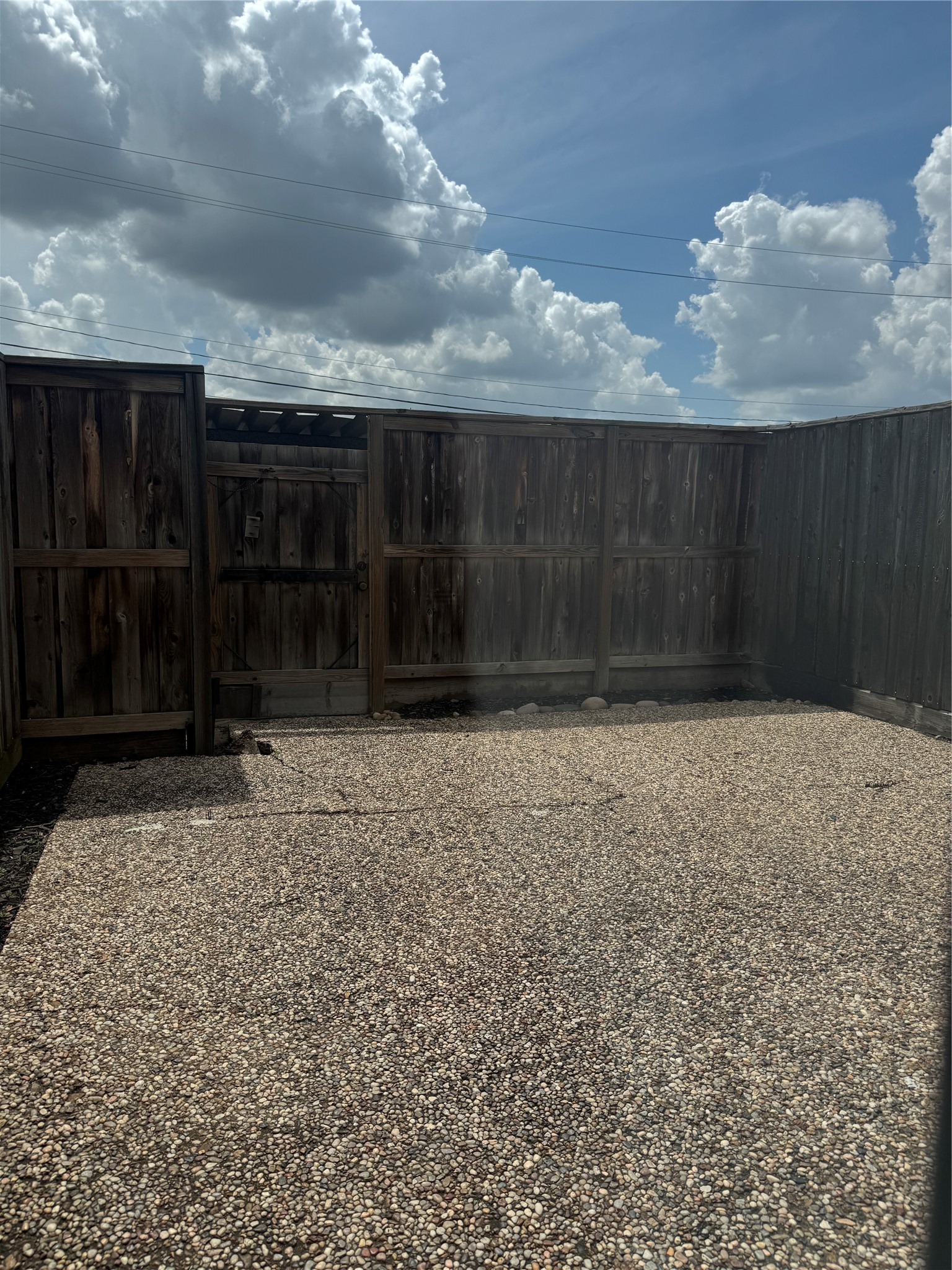 6645 Wanda Lane Houston, TX 77074 - Photo 14 of 27 The large patio