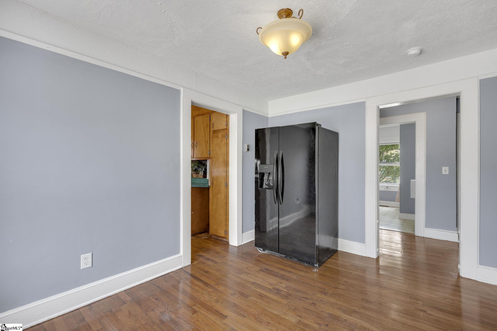 107 West Marion Road Greenville, SC 29617 - Photo 9 of 36
