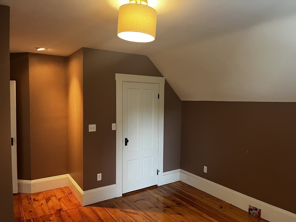 41 Cottage Street Mansfield, MA 02048 - Photo 12 of 22