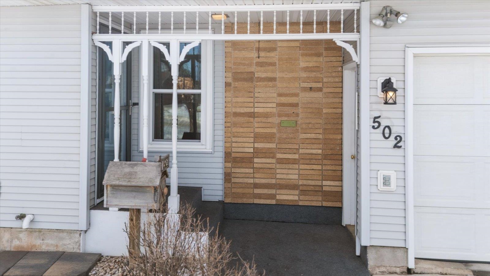 502 North Inner Drive Hibbing, MN 55746 - Photo 3 of 57 Entrance to property with a garage