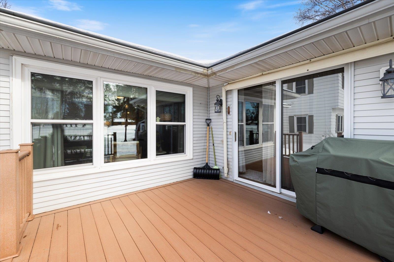 502 North Inner Drive Hibbing, MN 55746 - Photo 57 of 57 Deck with grilling area