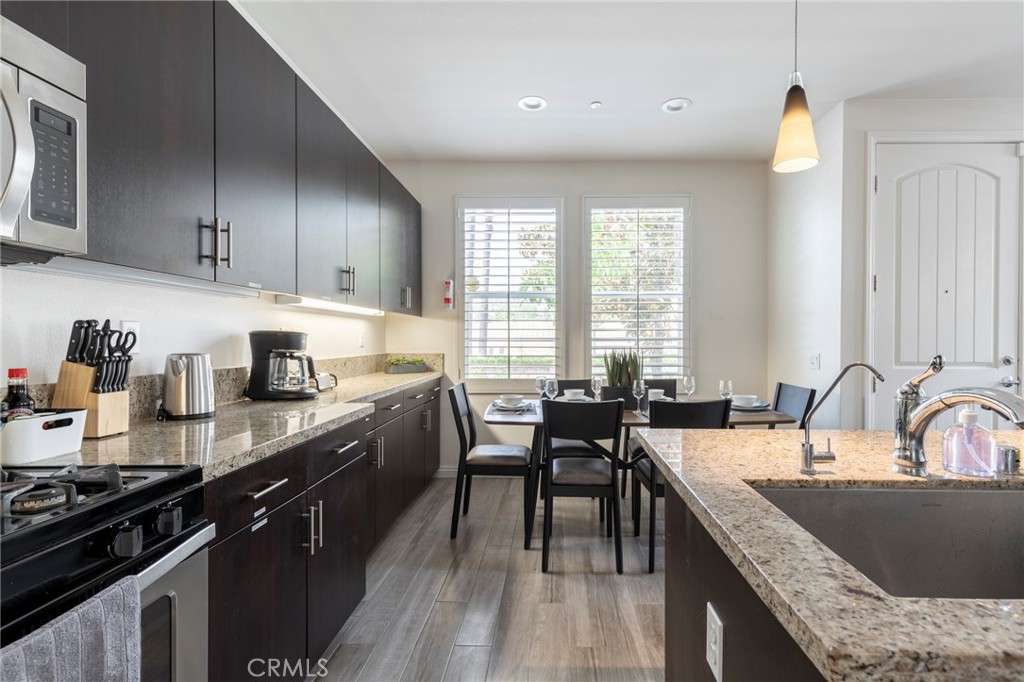 816 East Promenade, Unit A Azusa, CA 91702 - Photo 23 of 75