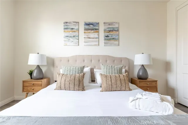 $678,000 | 816 East Promenade, Unit A, Azusa, CA 91702