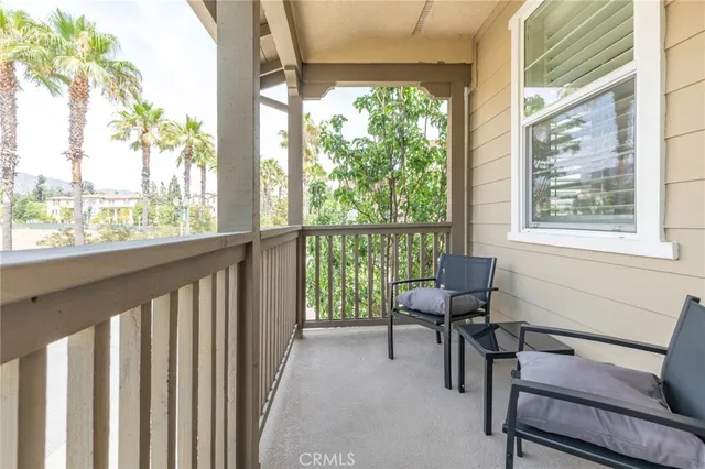 $678,000 | 816 East Promenade, Unit A, Azusa, CA 91702
