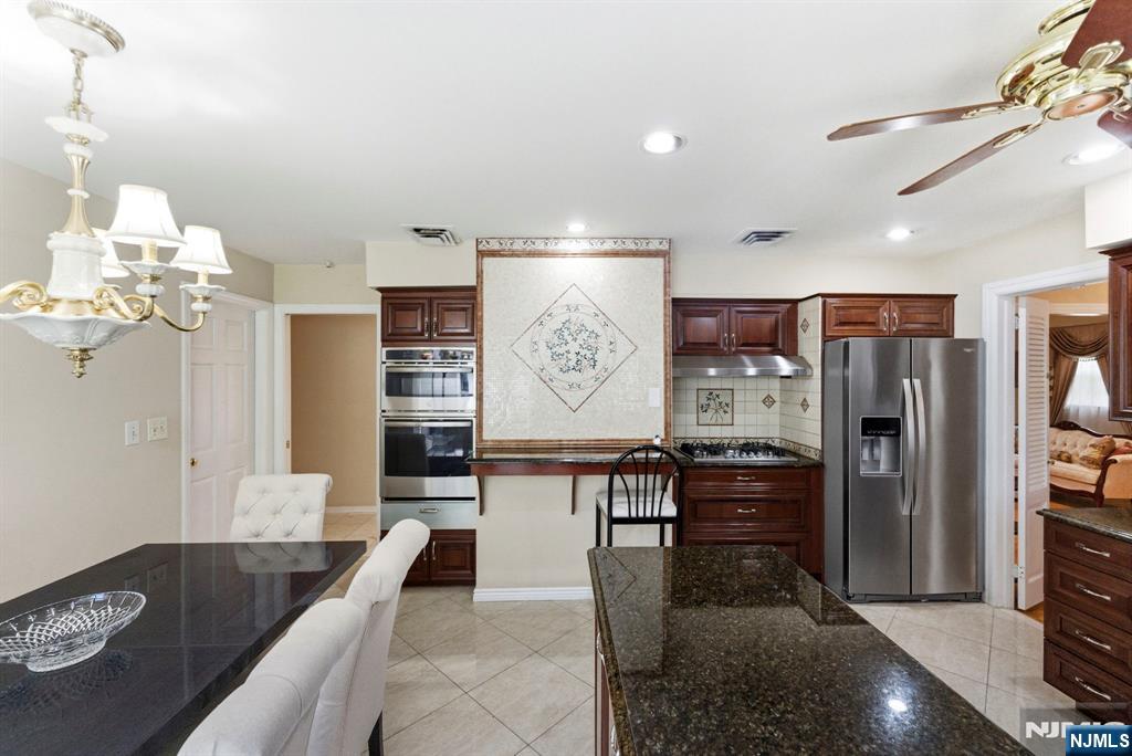 735 Linwood Avenue Ridgewood, NJ 07450 - Photo 13 of 46